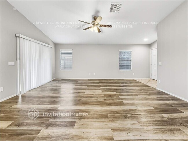 Photo - 12506 W Lincoln St