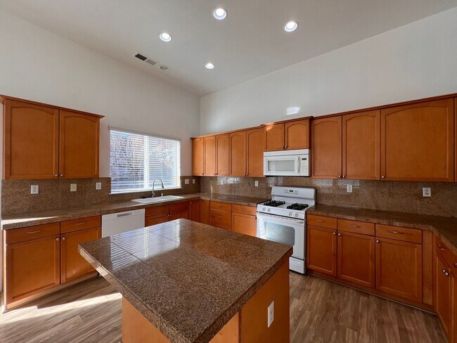 Photo - 4 bedroom Fernley Home.