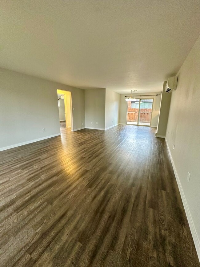 Photo - 1139 SW Indian Ave