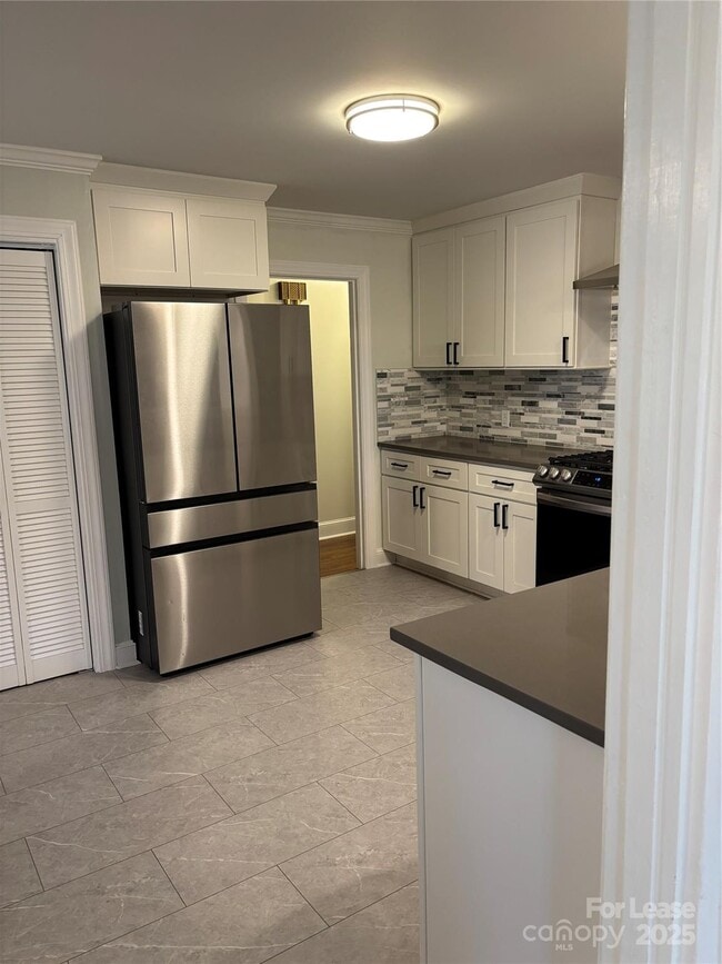 Photo - 818 Ferndale Dr