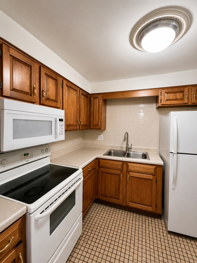 Photo - 2320 N Nordica Ave Unit 104D