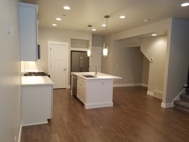 Photo - 1220 W Clark Ln