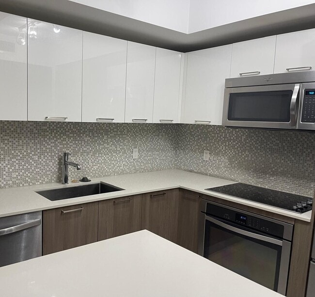 Photo - 5168 NW 84th Ave Unidad 1808