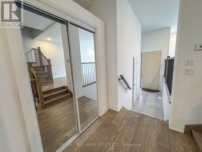 Photo - 22 Direzze Ct