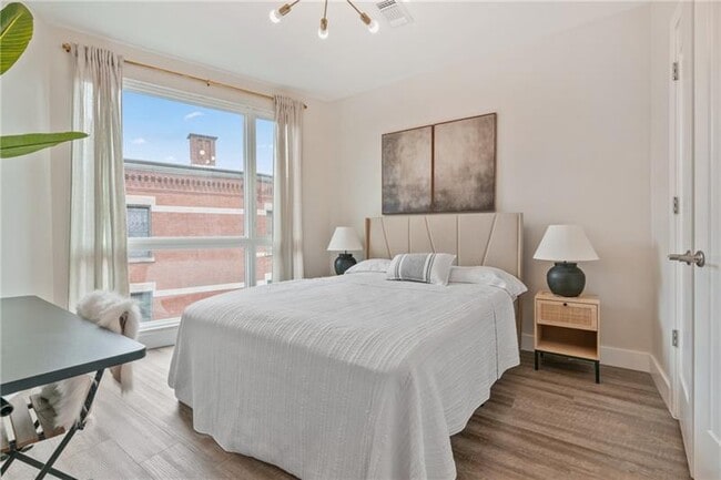 Photo - 3725 Butler St