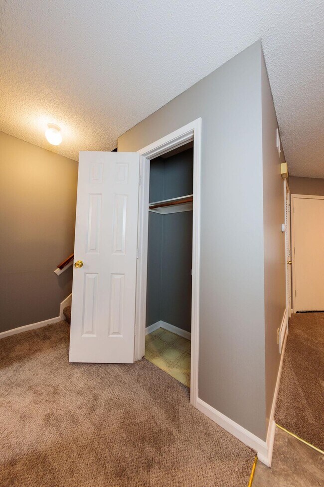 Windsong Townhomes Townhomes for Rent Lees Summit, MO