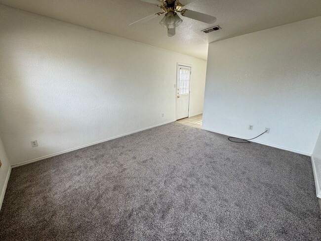 Photo - 4505 Deek Dr Unidad # A