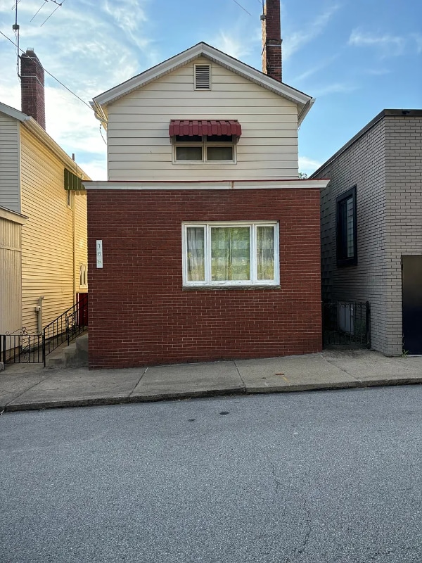 Photo - 166 Southern Ave