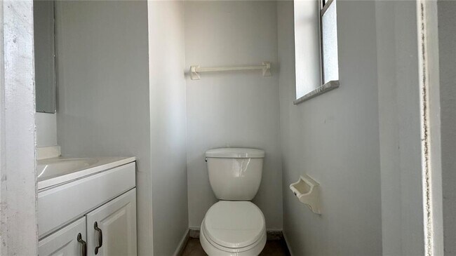 Photo - 8020 Fairview Dr Unit 108