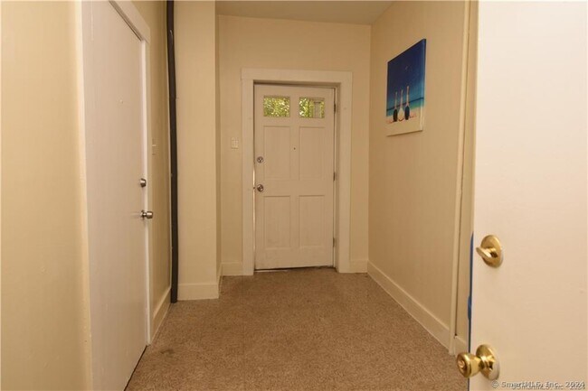 Photo - 216 Sargeant St
