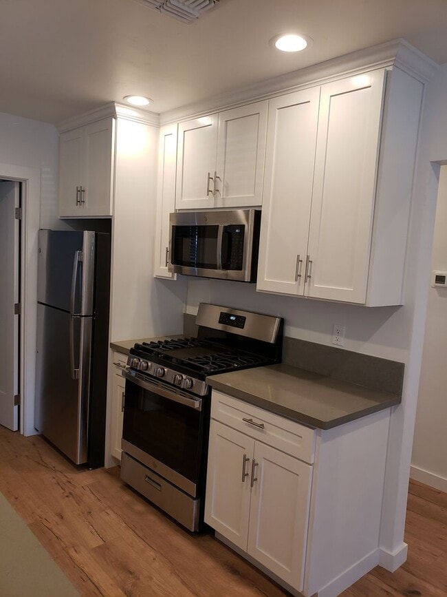 Photo - Beautiful Duplex Home near UC Davis Medica...