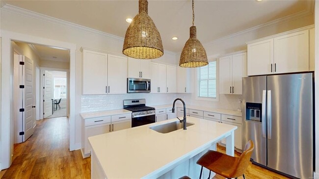 Photo - 202 Northlake St