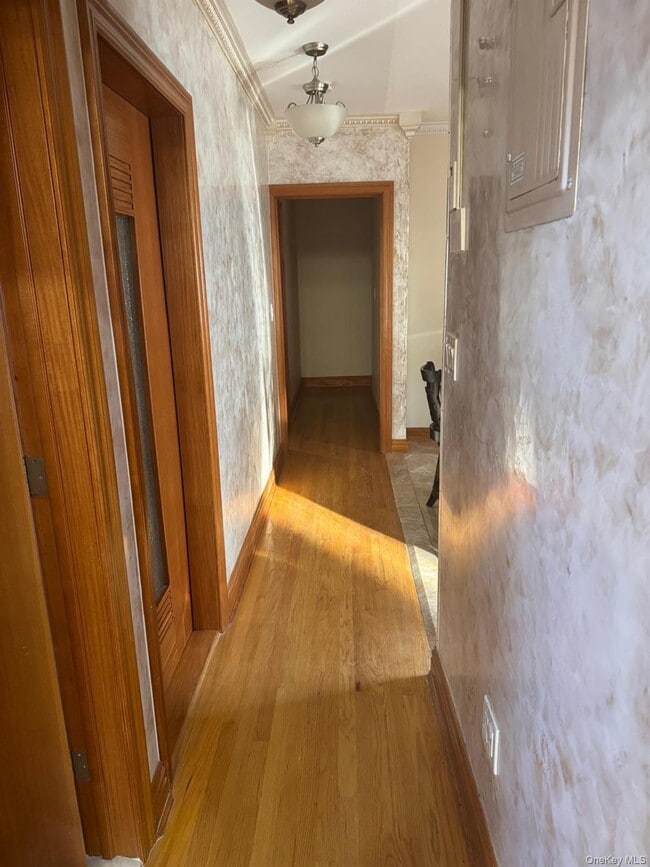 Photo - 138-54 Hoover Ave Unit 3R