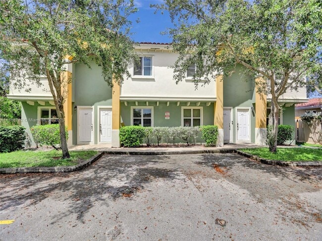 Building Photo - 425 NW 40th Ct Rental