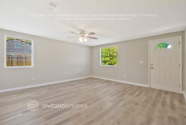 Photo - 2771 Commanche Ave