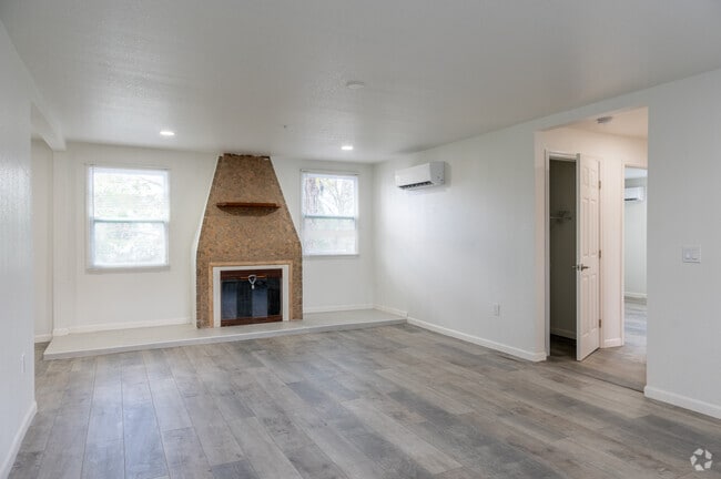 2BR, 1BA - 900SF - Living Room - El Patio Apartments Sarasota