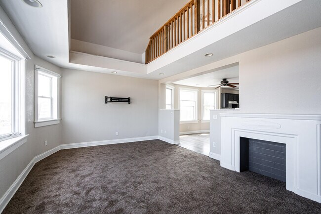 Photo - 3315 N Holton St