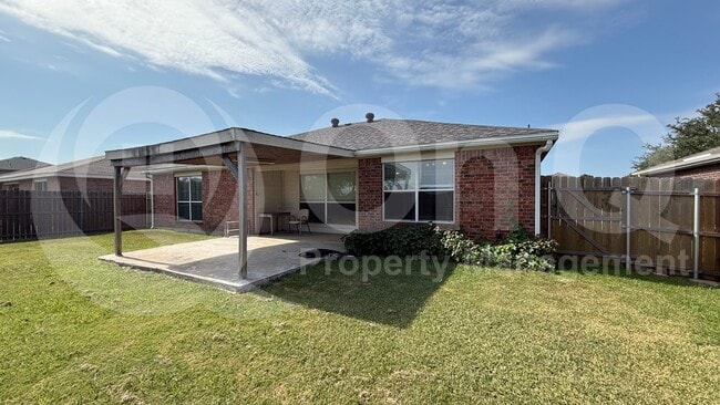Photo - 114 Rio Grande Dr