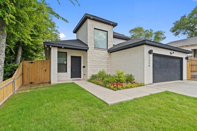 Photo - 1530 Padgitt Ave