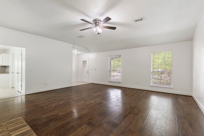 Photo - 10 Rockridge Ct