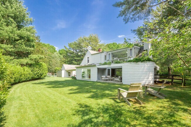 Photo - 1 Cow Hill Ln