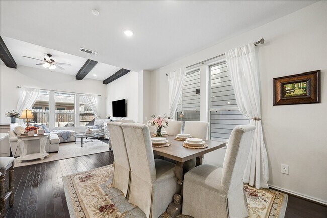Photo - 4026 Delta Rose St