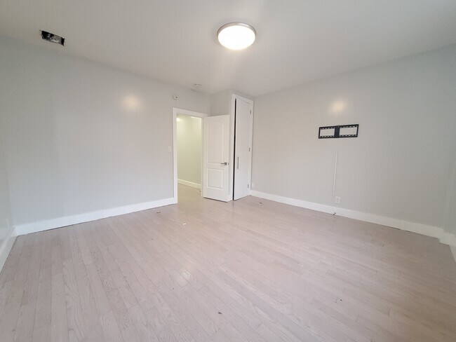 Photo - 55 Wallis Ave Unidad 1