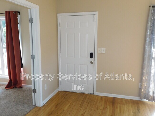 Photo - 1005 Linam Ave SE