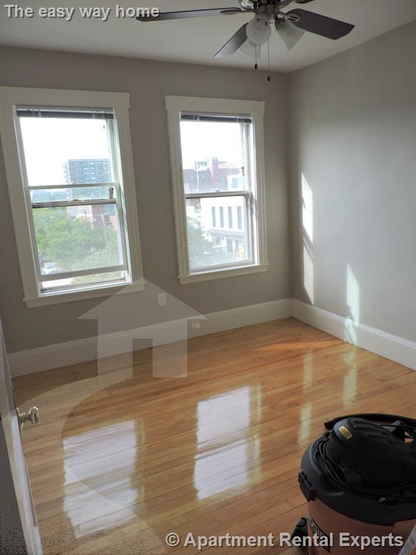 Photo - 12 Pleasant St Unidad 2