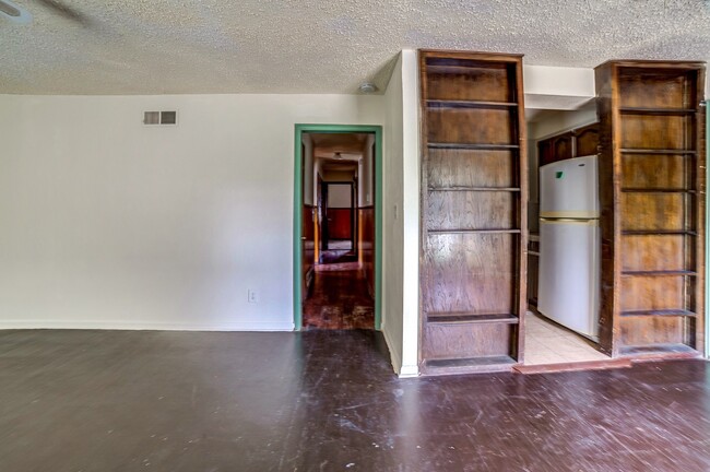 Photo - 4824 N Xanthus Ave