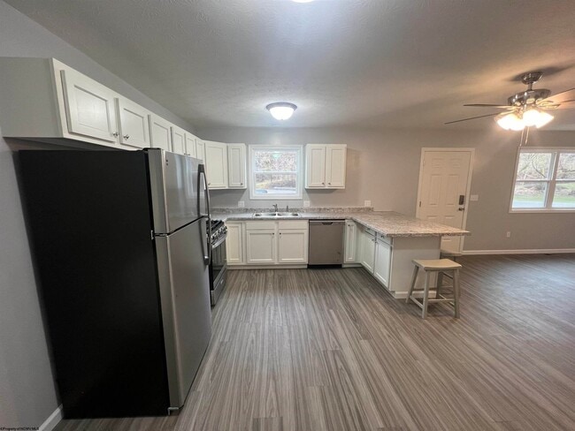 Photo - 2 bed, 1 bath house in Glenville, WV.