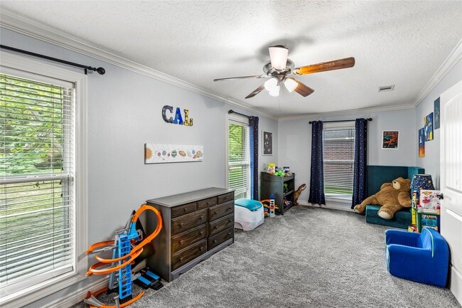 Building Photo - 112 April Wind Dr E