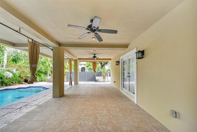 Photo - 3040 Lucaya St