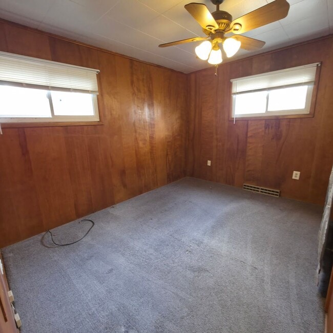 Photo - fs1363 Cranford Ave Unidad DOWN