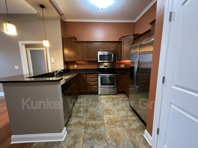 Photo - 409 W Washington St