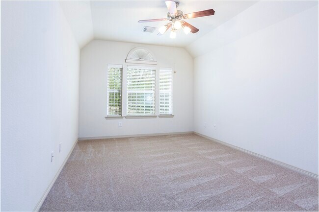 Photo - 62 S Longsford Cir