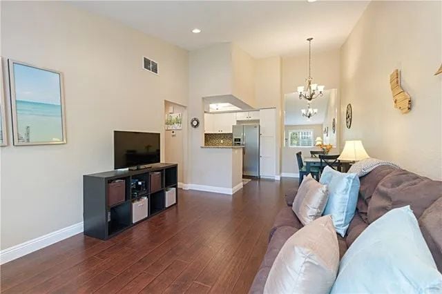 Building Photo - 11 Roble Unit 38 Rental