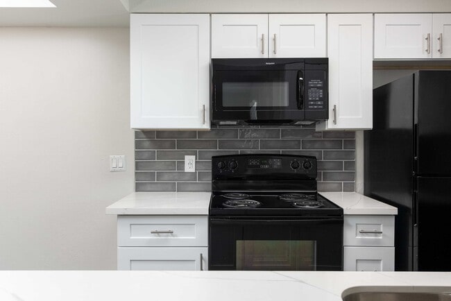 Camelback Cove Apartments