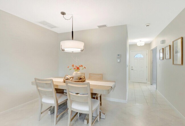 Photo - 20909 Sedgewick Dr