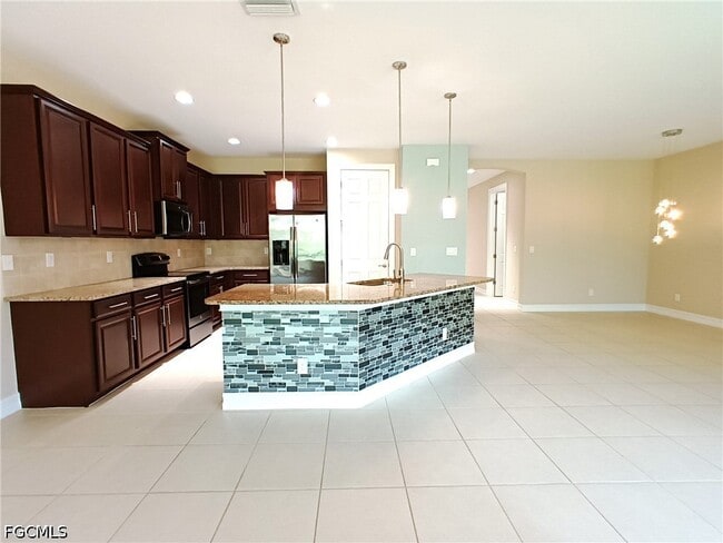 Photo - 20559 Long Pond Rd