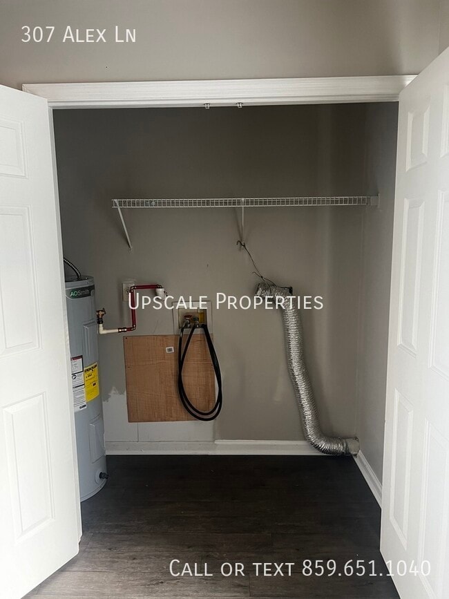 Photo - 307 Alex Ln
