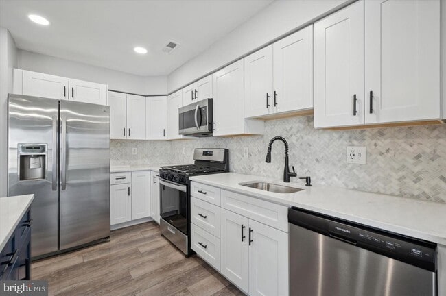 Photo - 9 Meadow Ln