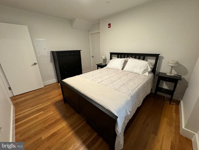 Photo - 30 MacLean St Unit 3 - FURNISHED