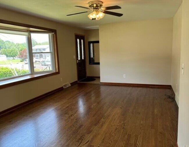 Photo - 2946 Northwood Dr