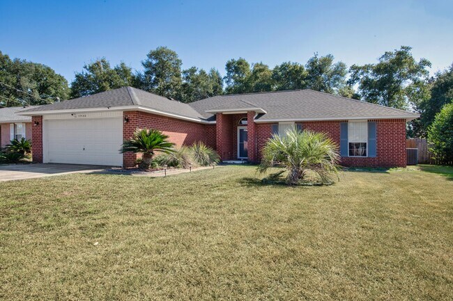 Photo - Spacious Milton Beauty with Fireplace & Fe...