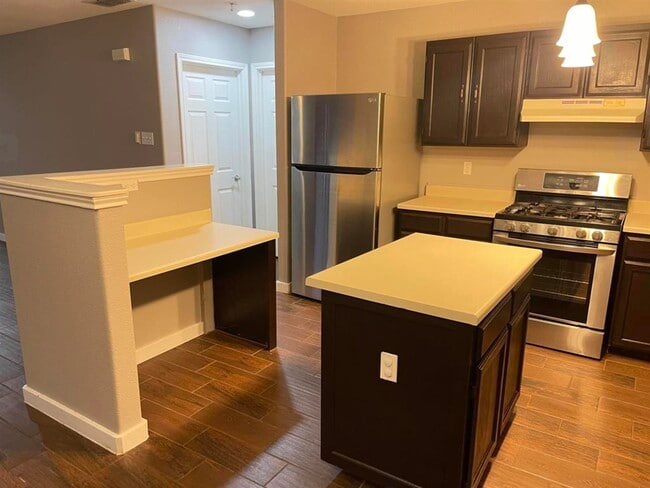 Photo - 101 Jacales Court