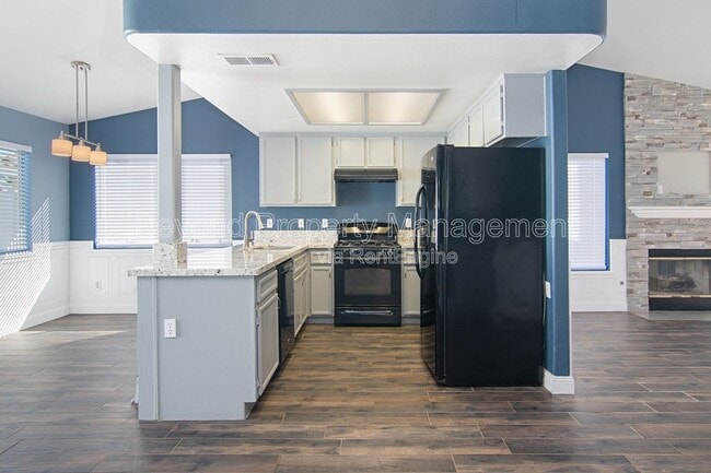 Photo - 903 Connecticut St