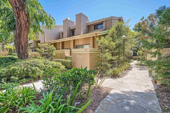 Photo - 3253 Caminito Eastbluff