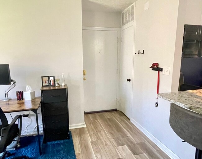 Photo - 7010 Carriage Hill Dr Unit 202