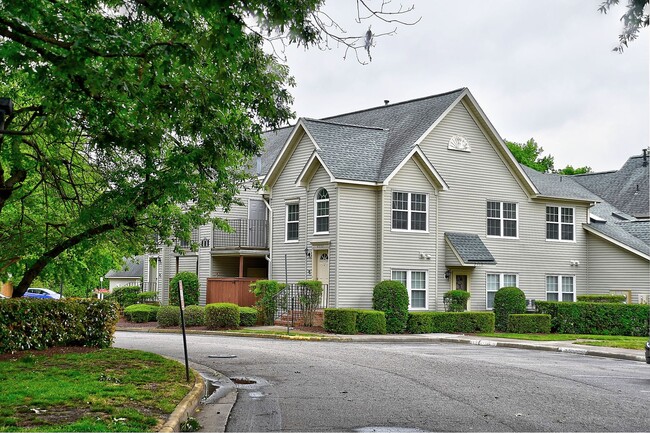 Photo - 2393 London Pointe Dr